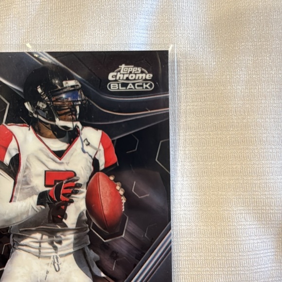 2024 Michael Vick Topps Chrome Black Card - Picture 2 of 4
